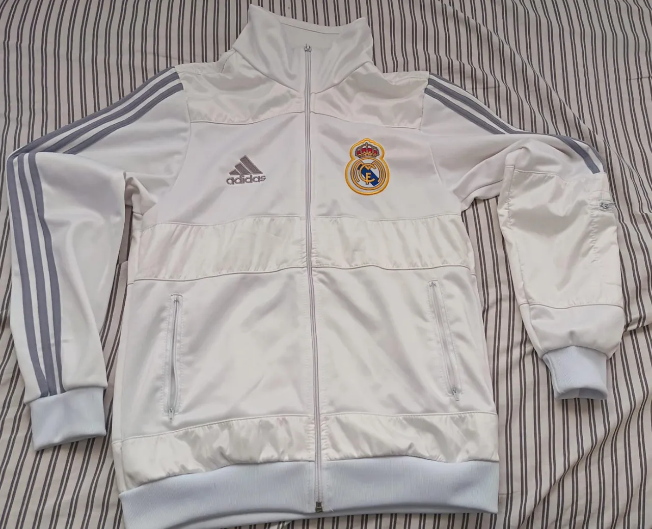 Campera adidas - imagen 1