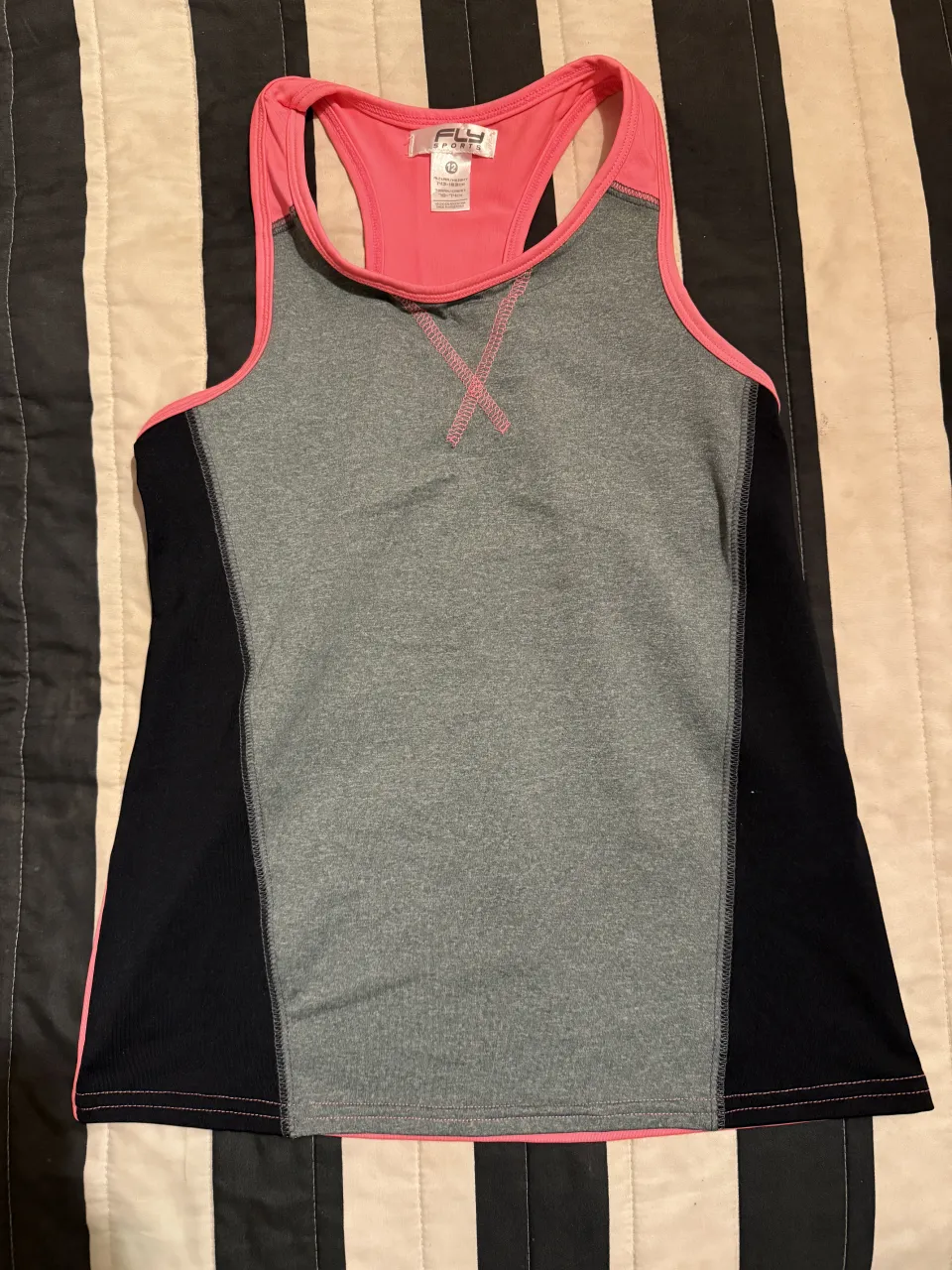 Ropa deportiva Fly sports