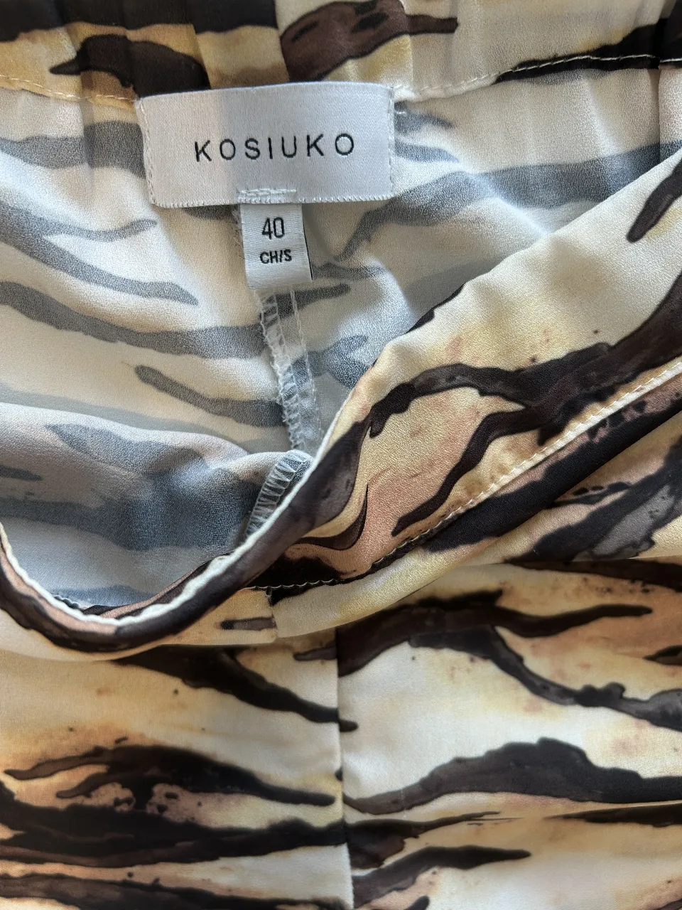 Short Kosiuko - imagen 3