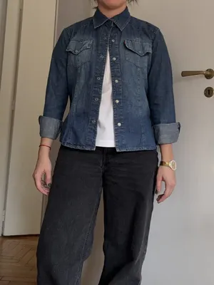 Levi's