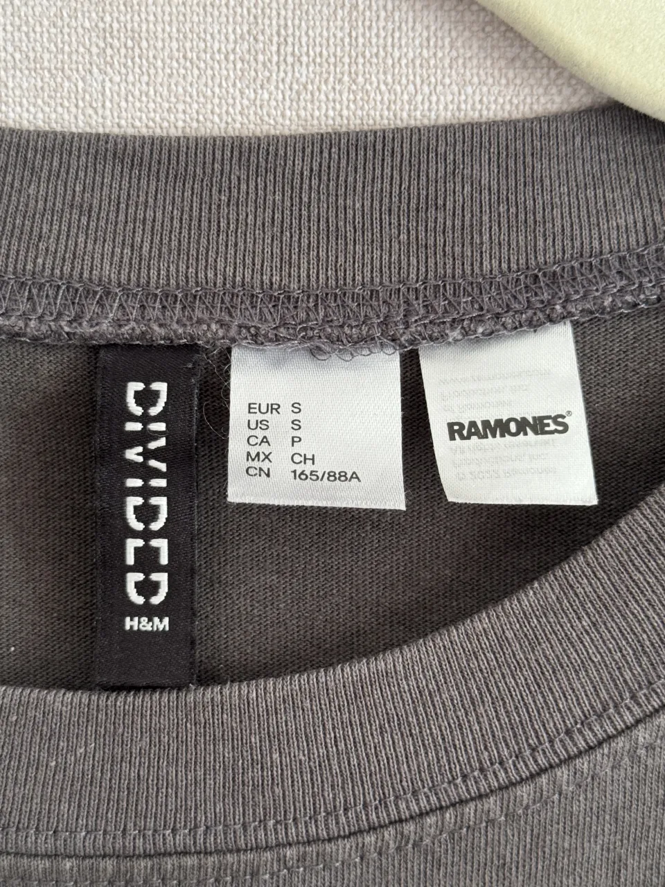 Remera H&M - imagen 2