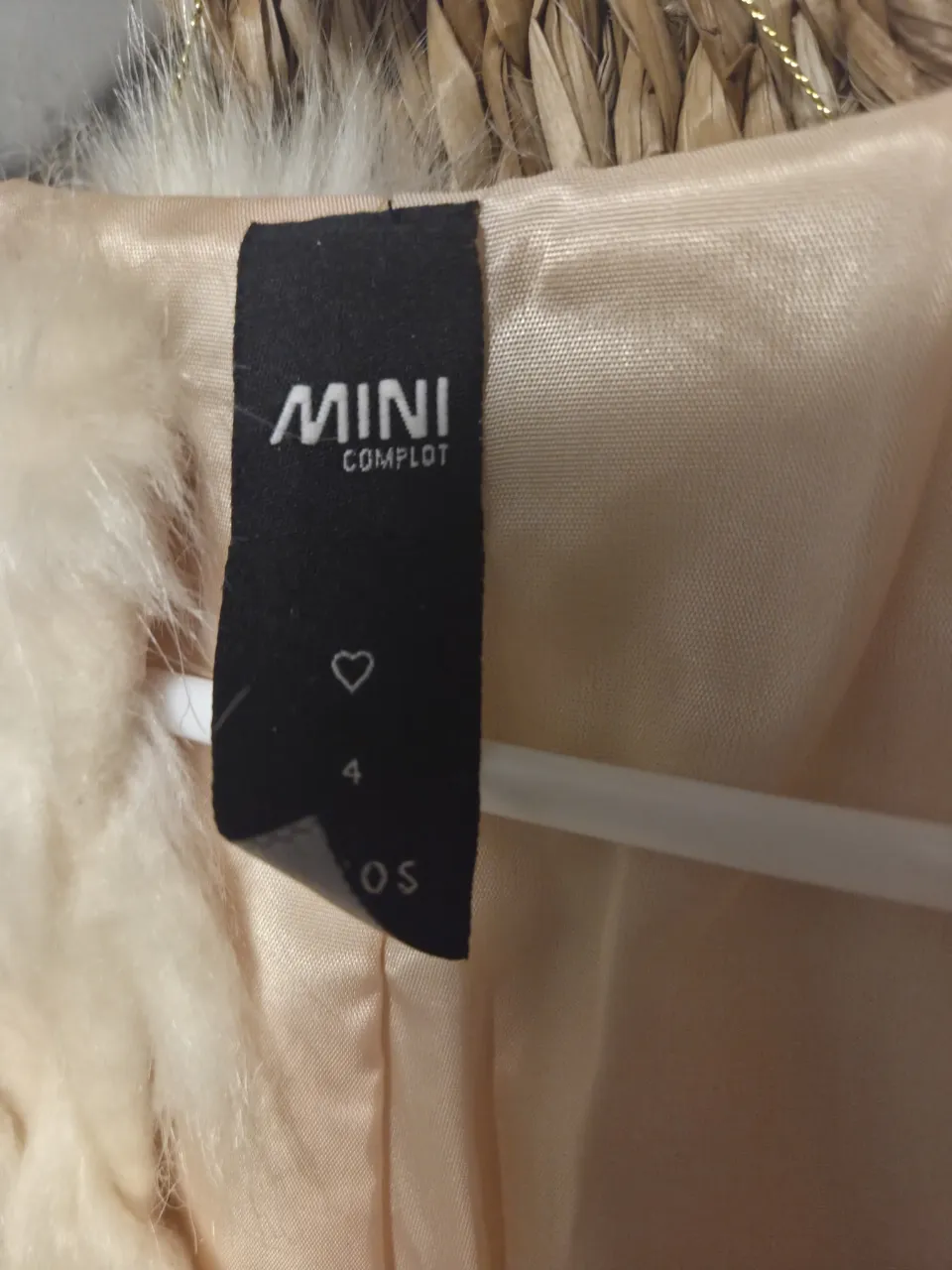 Ropa para ocasiones Complot - Vista 2