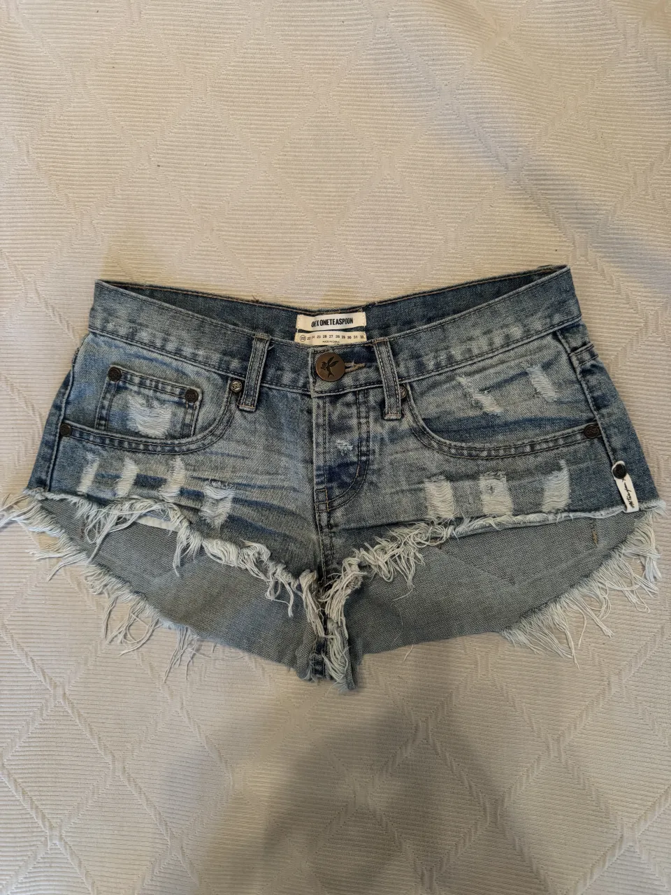 Short One x oneteaspoon - imagen 1