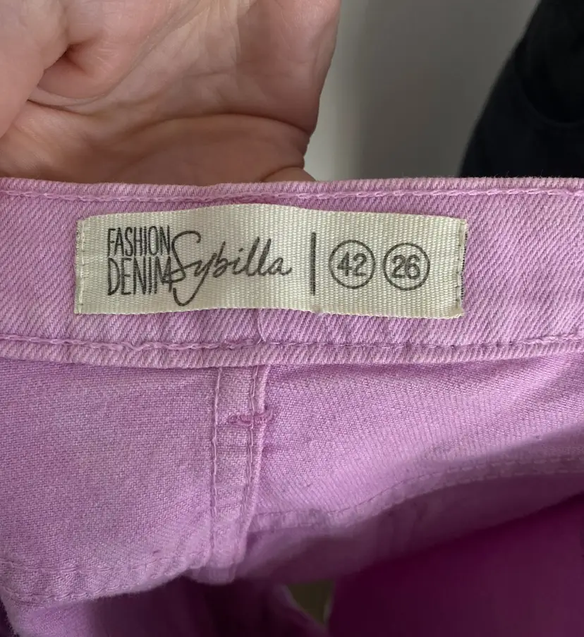 Short Sybilla - imagen 3