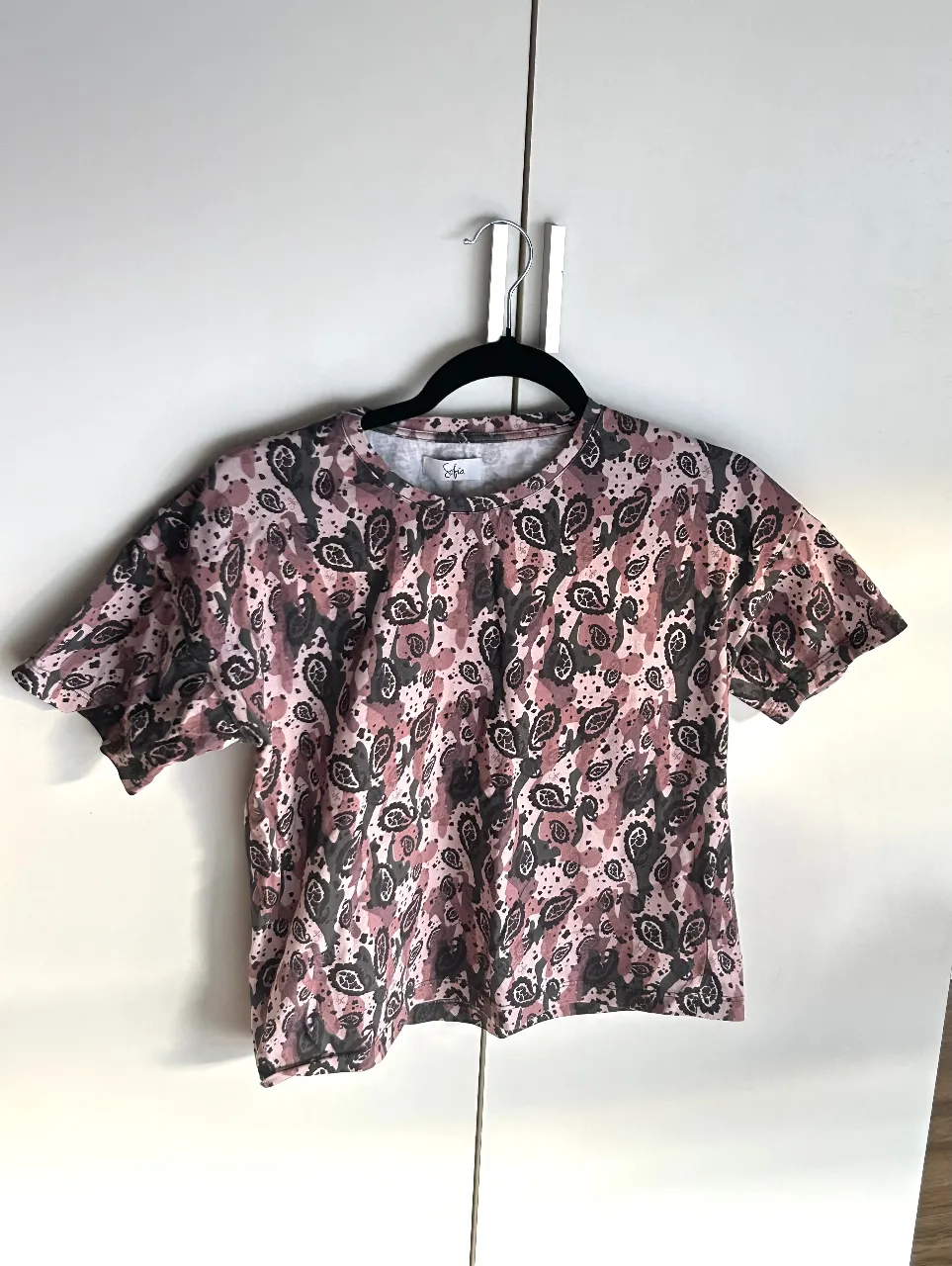 Remera Sofia Sarkany - imagen 1