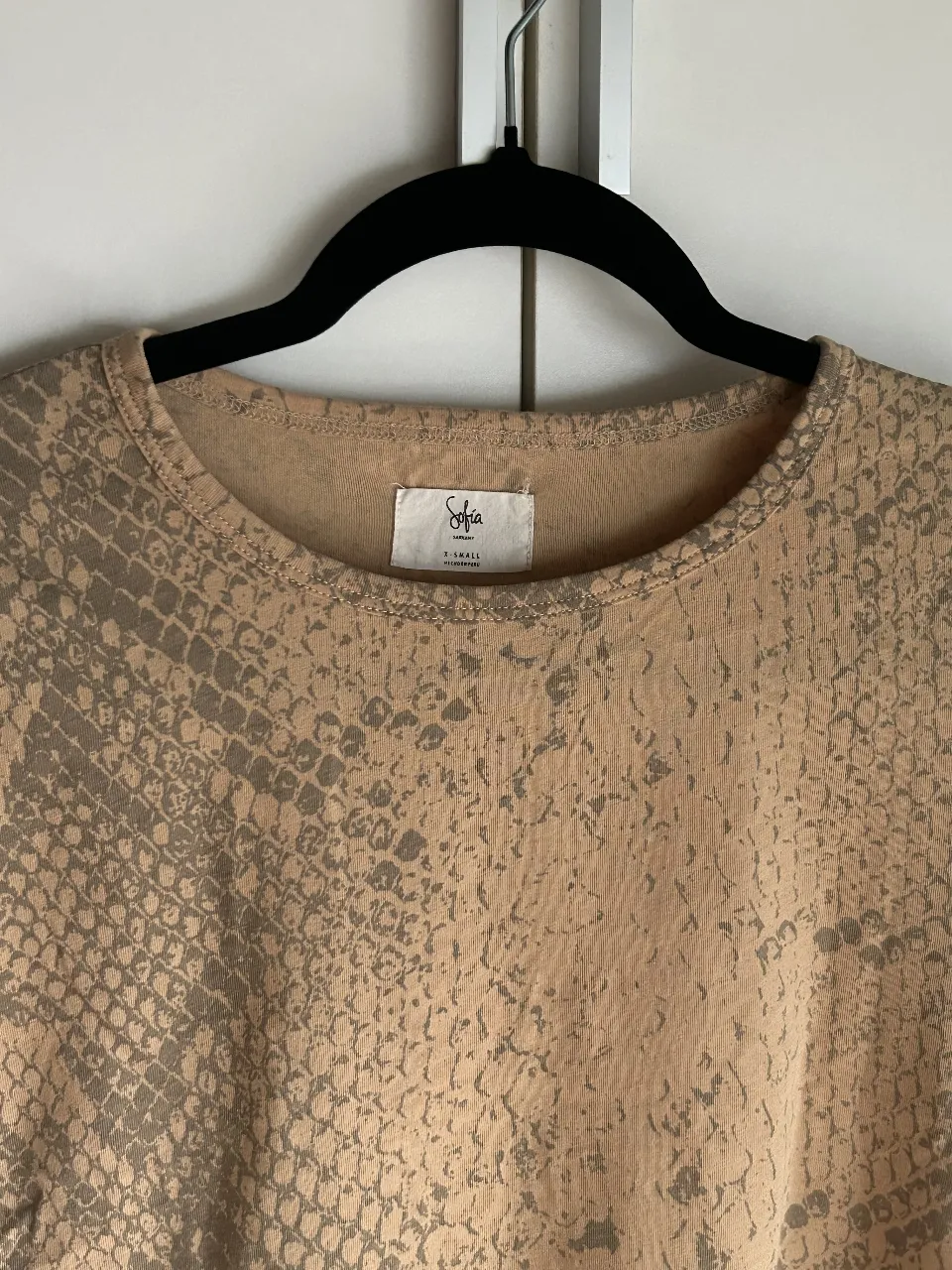 Remera Sofia Sarkany - imagen 2