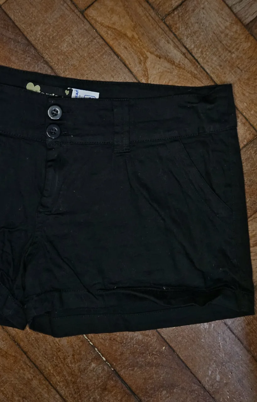 Short Mordaz - imagen 3