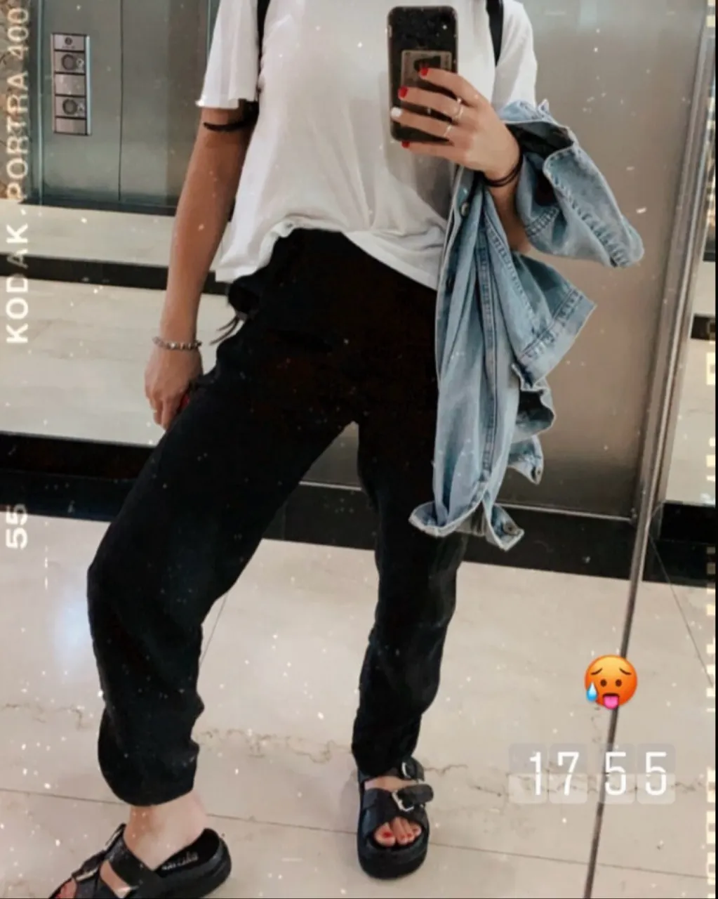 Pantalón Ay Not Dead