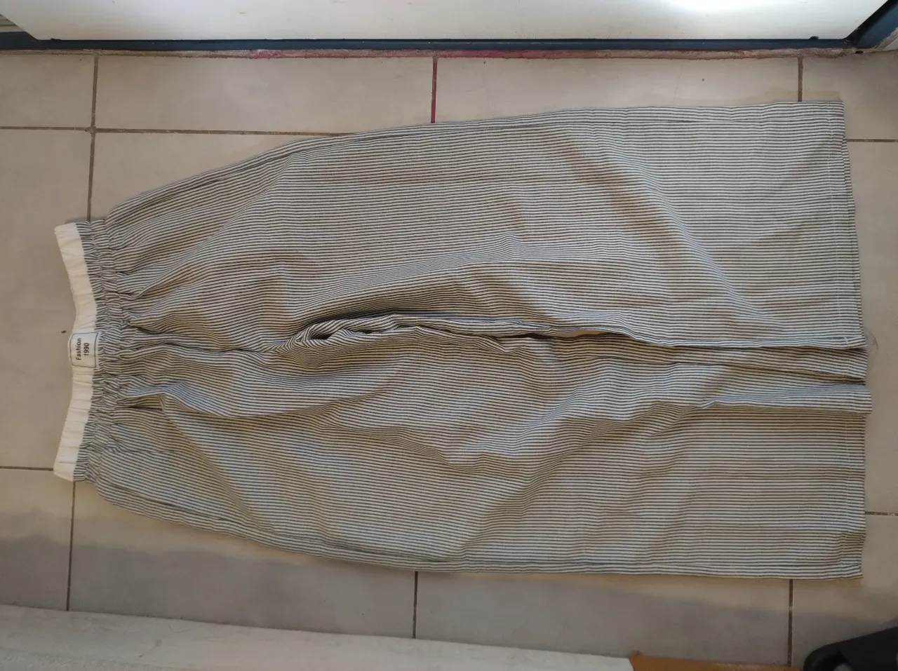 Pantalón A ≠ - imagen 2