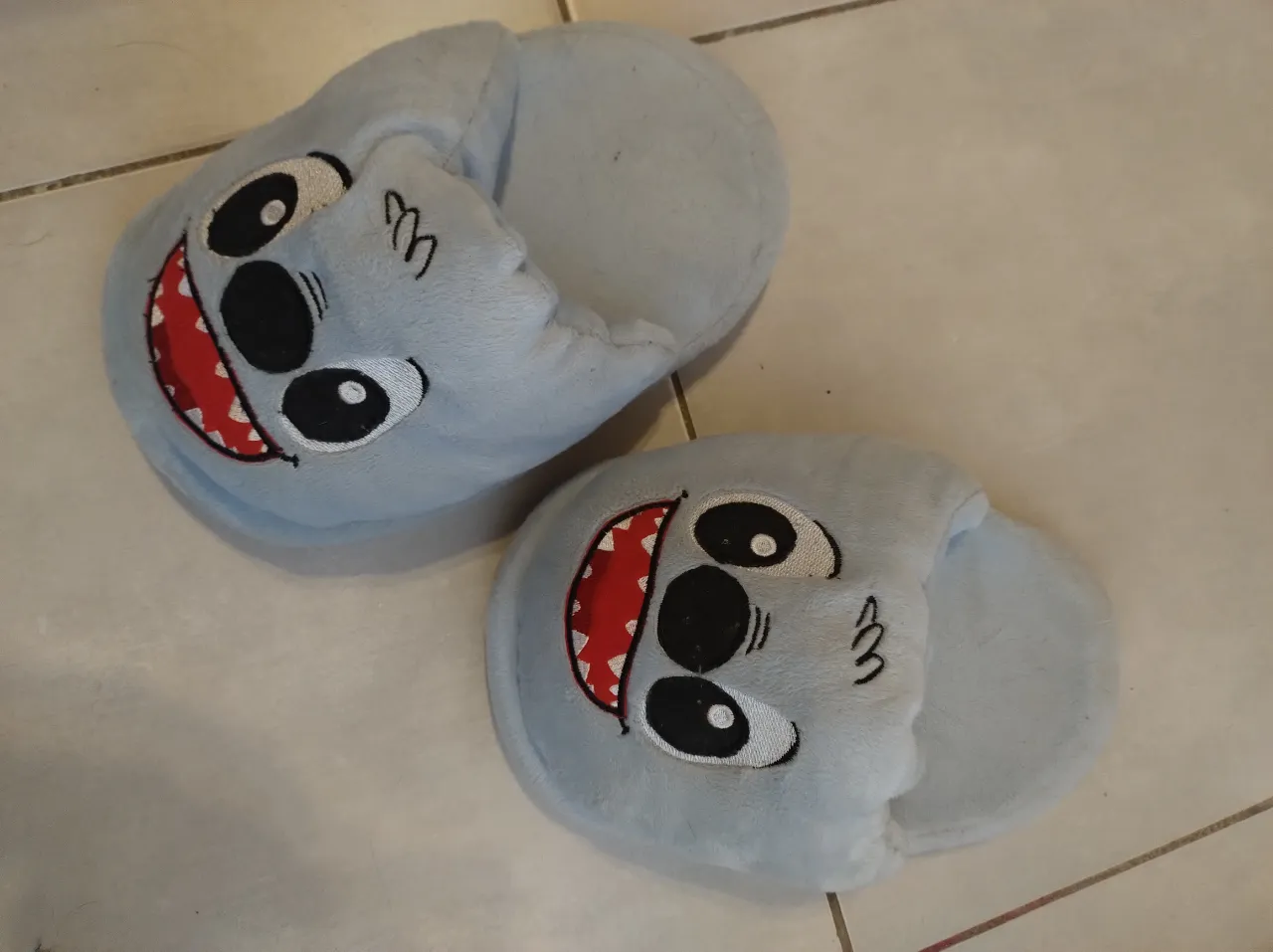 Pantuflas A ≠ miniatura 2