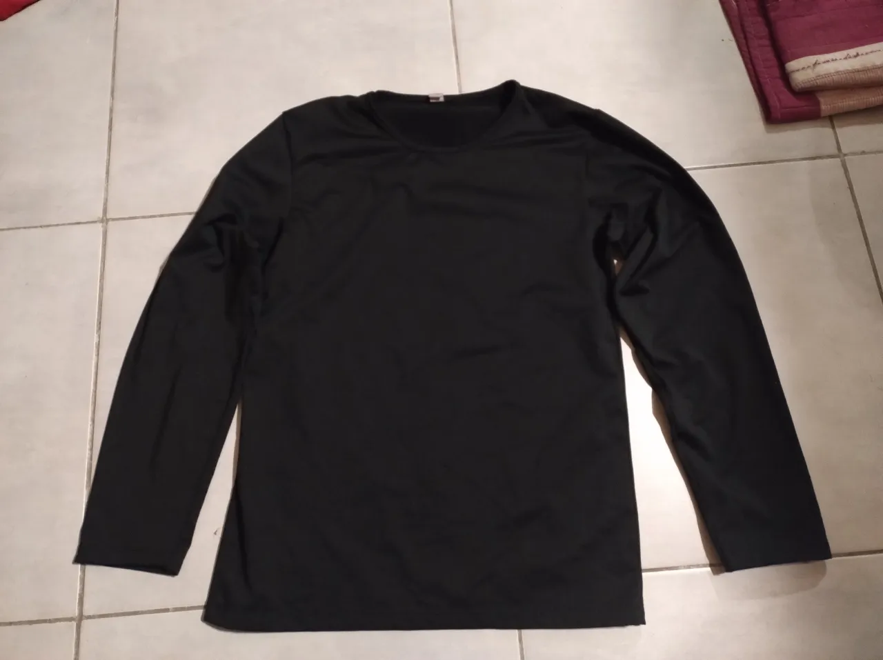 Remera A ≠ - imagen 2
