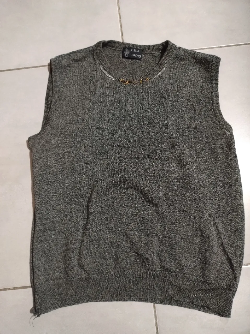 Musculosa A ≠ - imagen 1