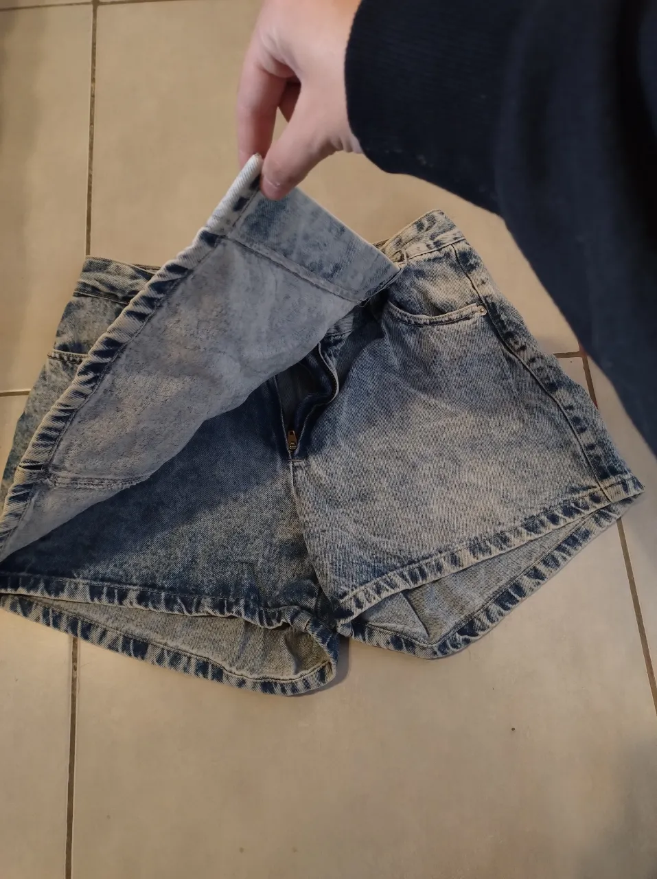 Short A ≠ - imagen 1