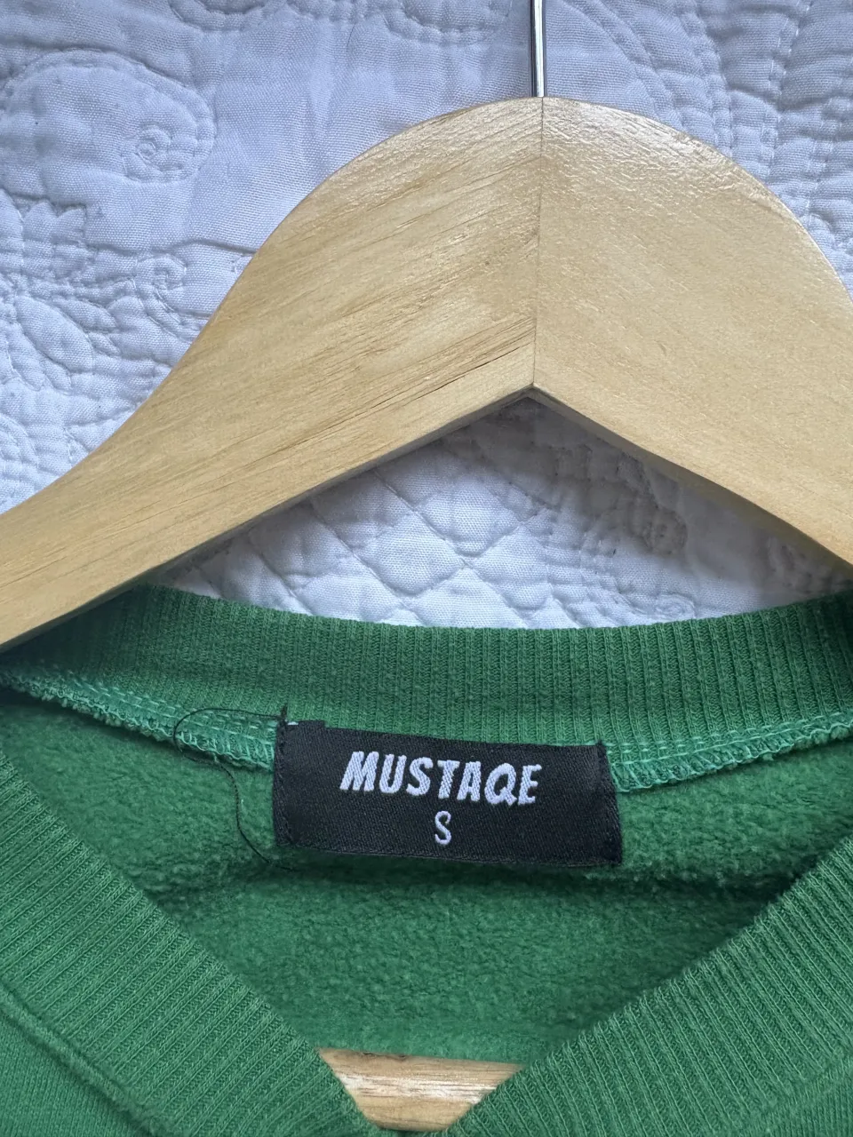 Buzo Mustaqe - imagen 2