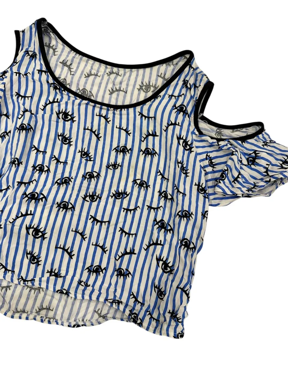 Remera A ≠ - imagen 2