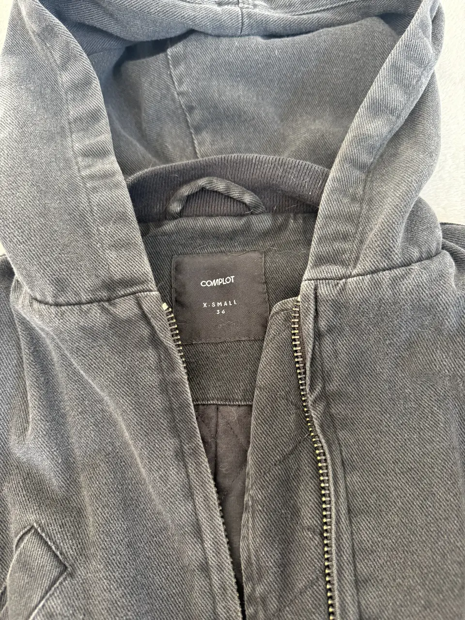 Campera Complot - imagen 3