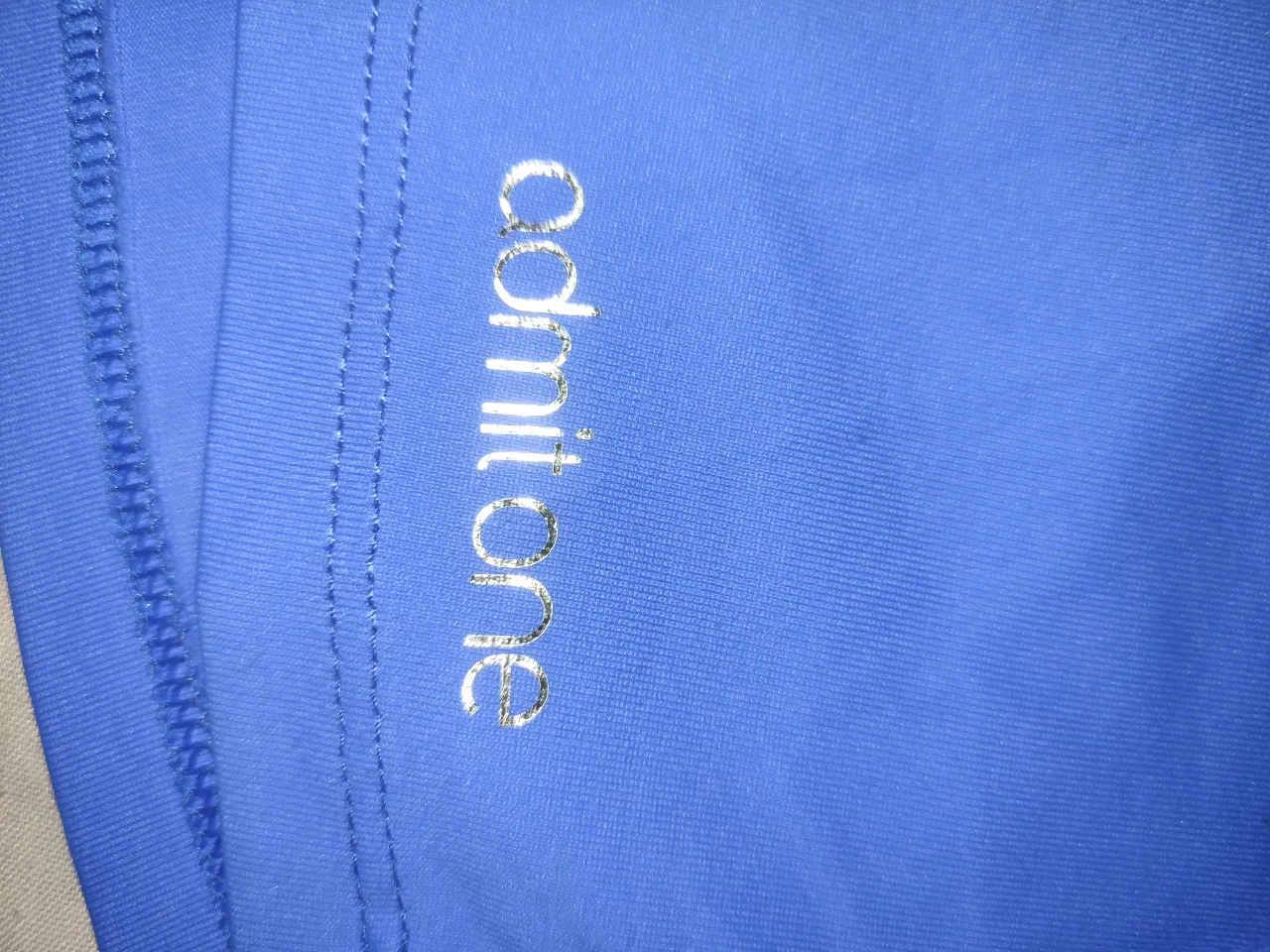 Pollera Admit One - imagen 2