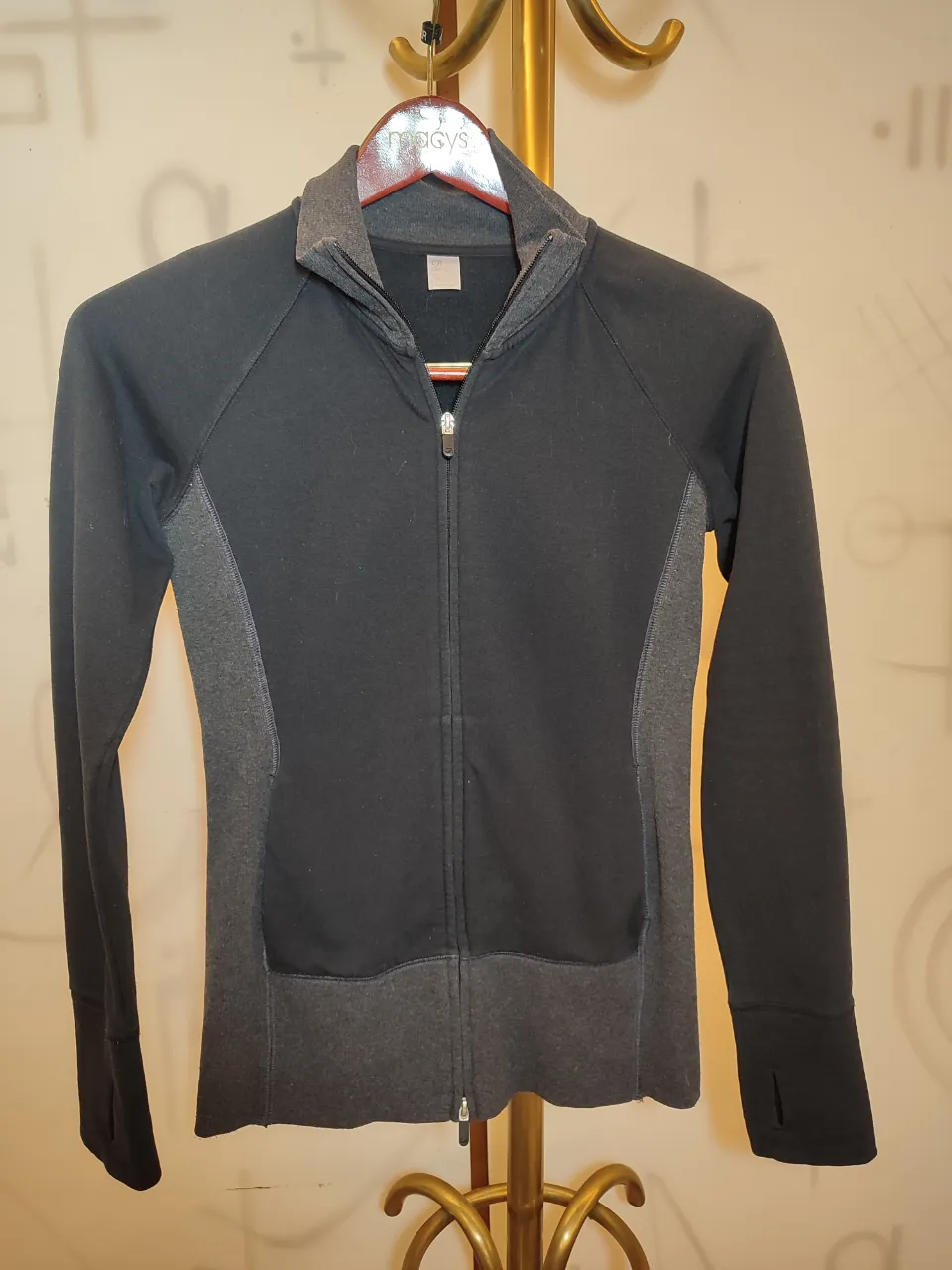 Buzo Gapfit - imagen 1