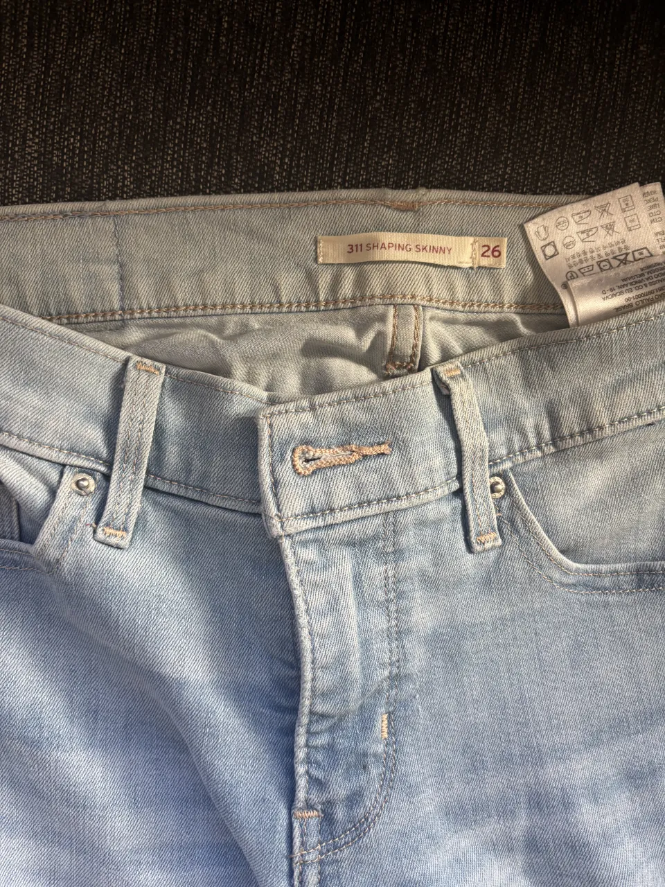 Jean Levi's - imagen 2