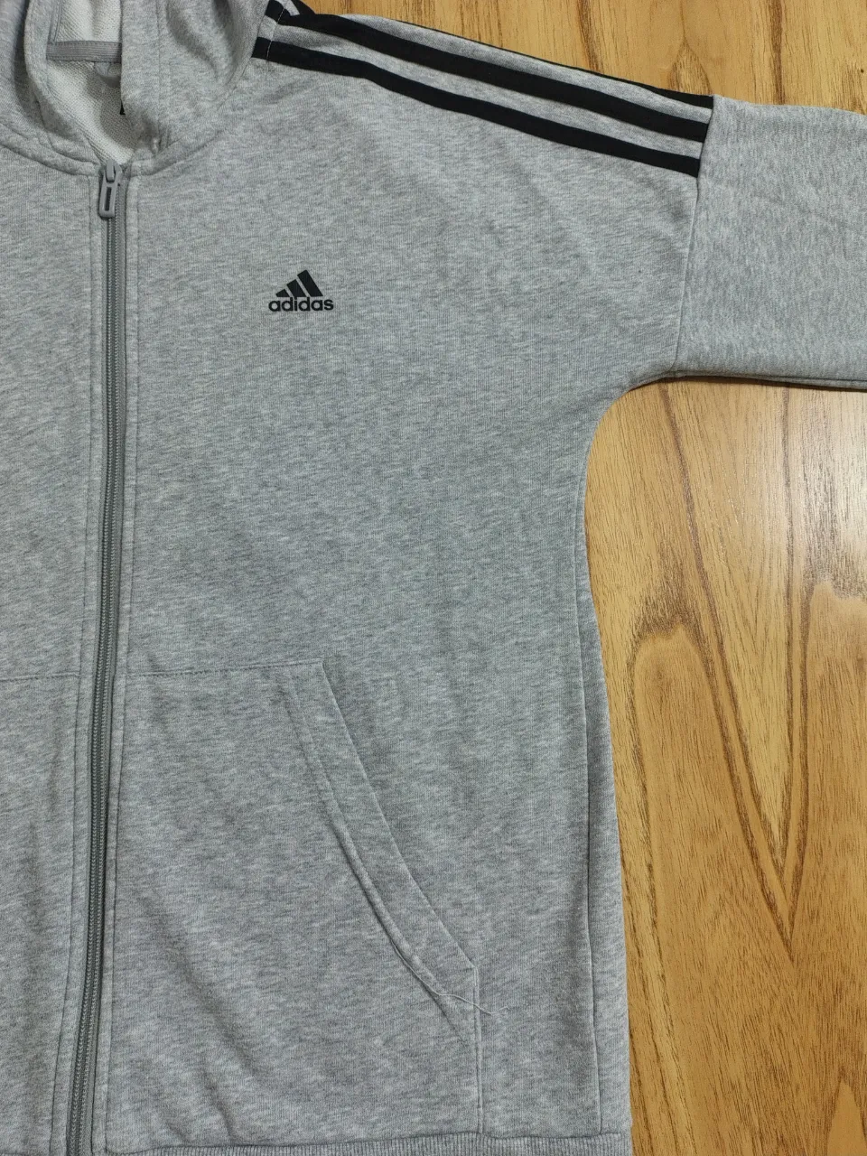Buzo adidas - Vista 3