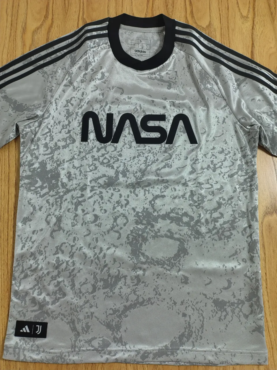 Remera adidas