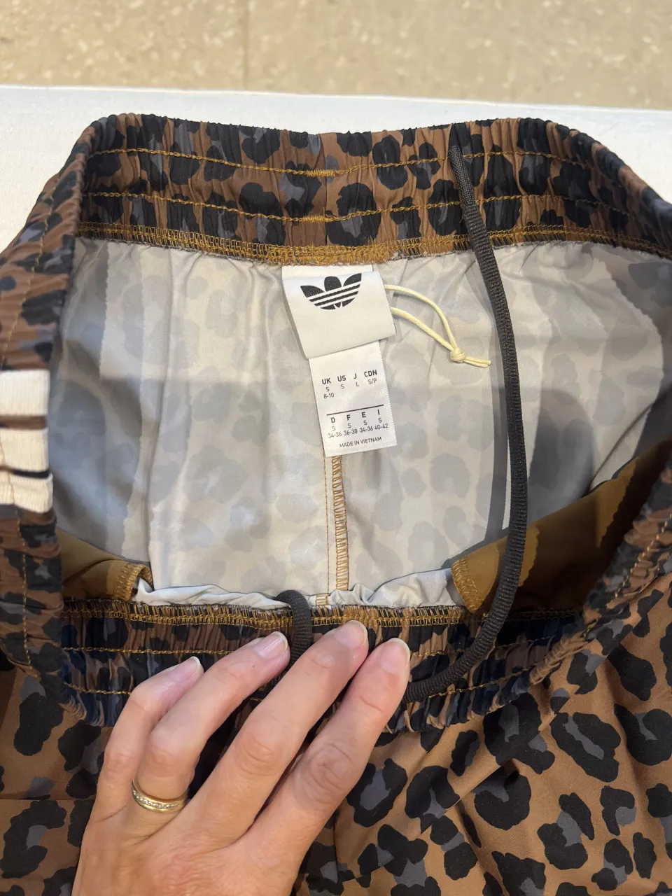 Pantalón adidas - Vista 3