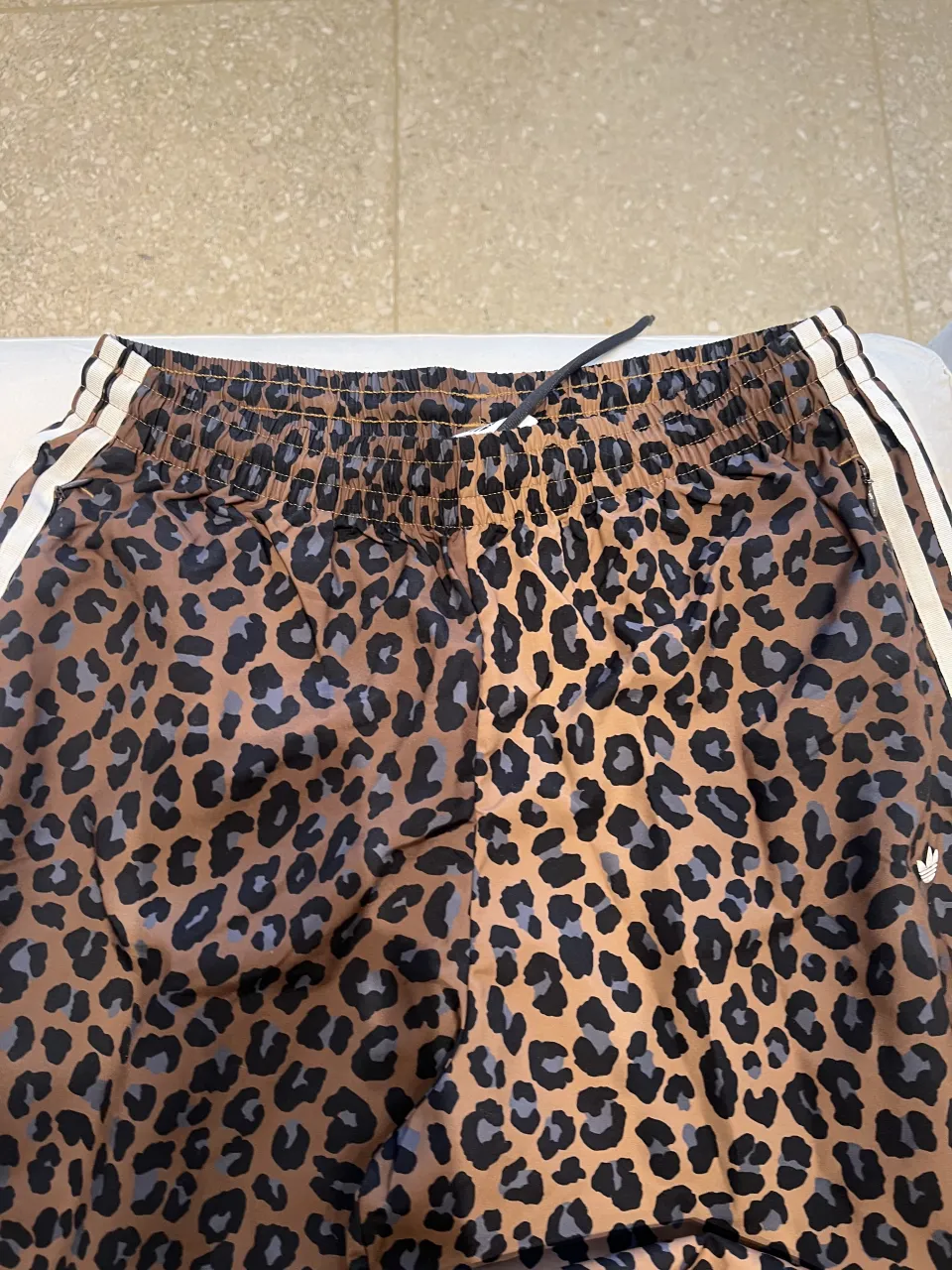 Pantalón adidas - Vista 2