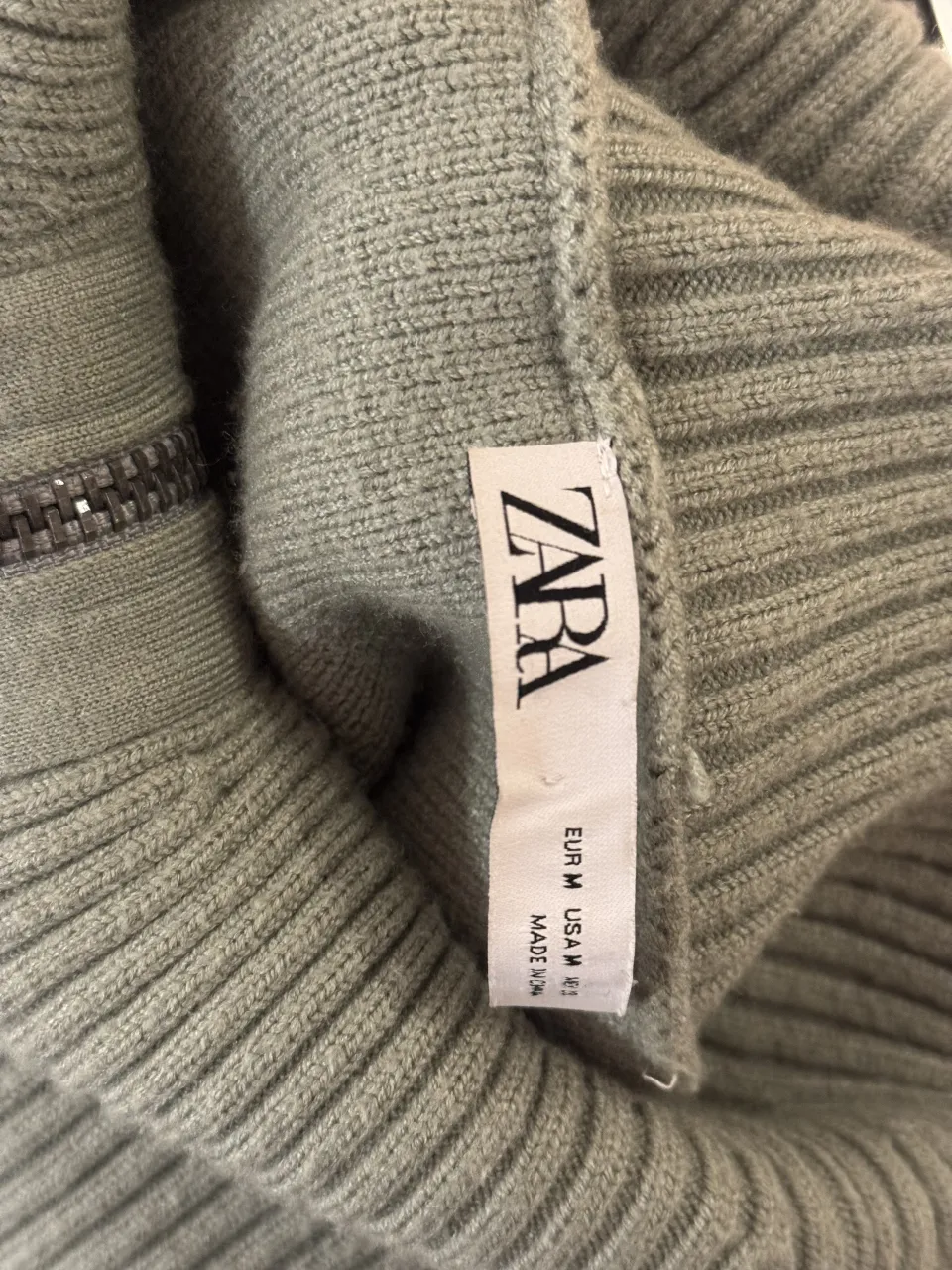 Buzo Zara - imagen 5