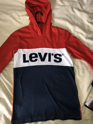 Levi's