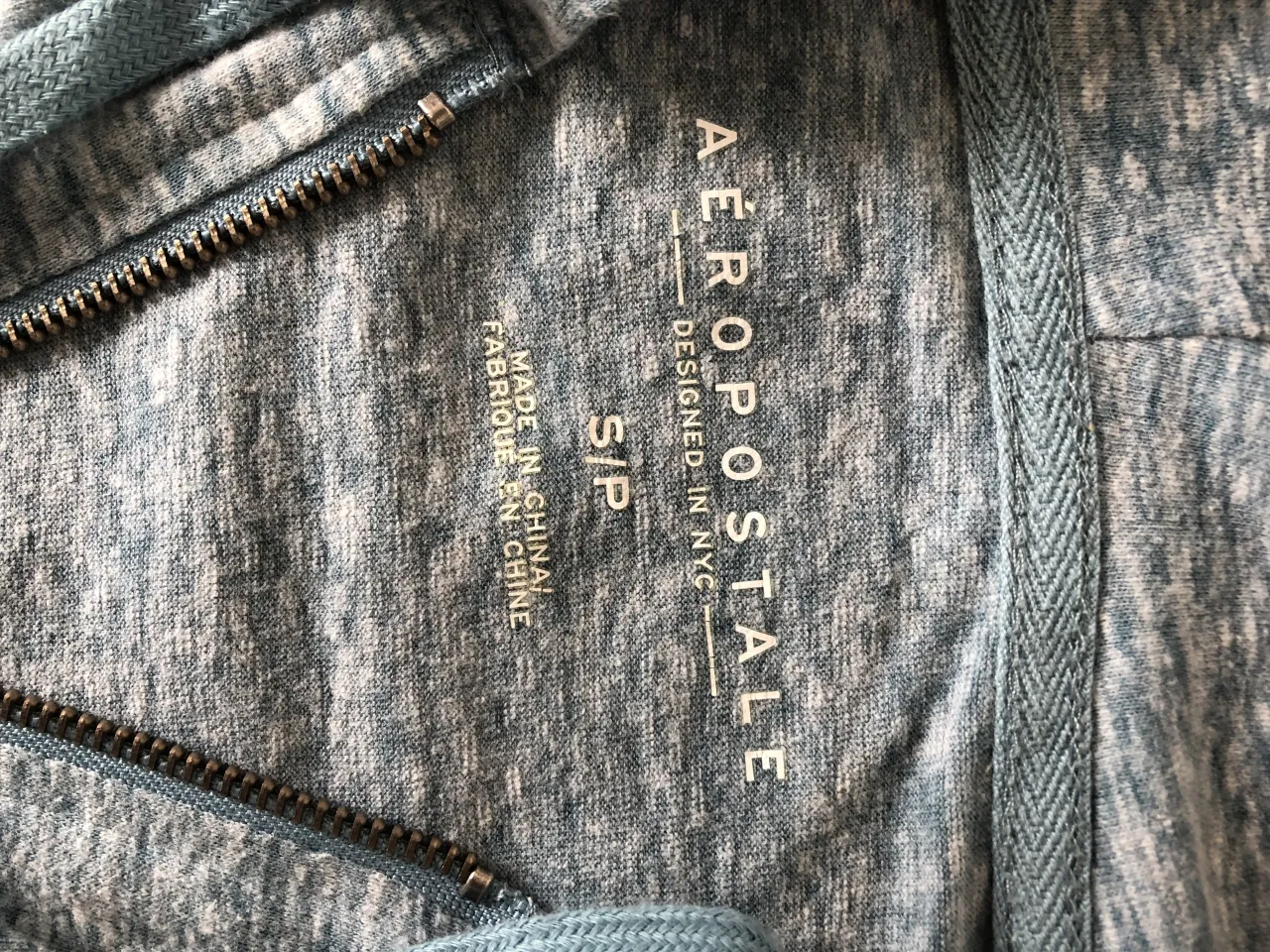 Buzo Aéropostale - imagen 4