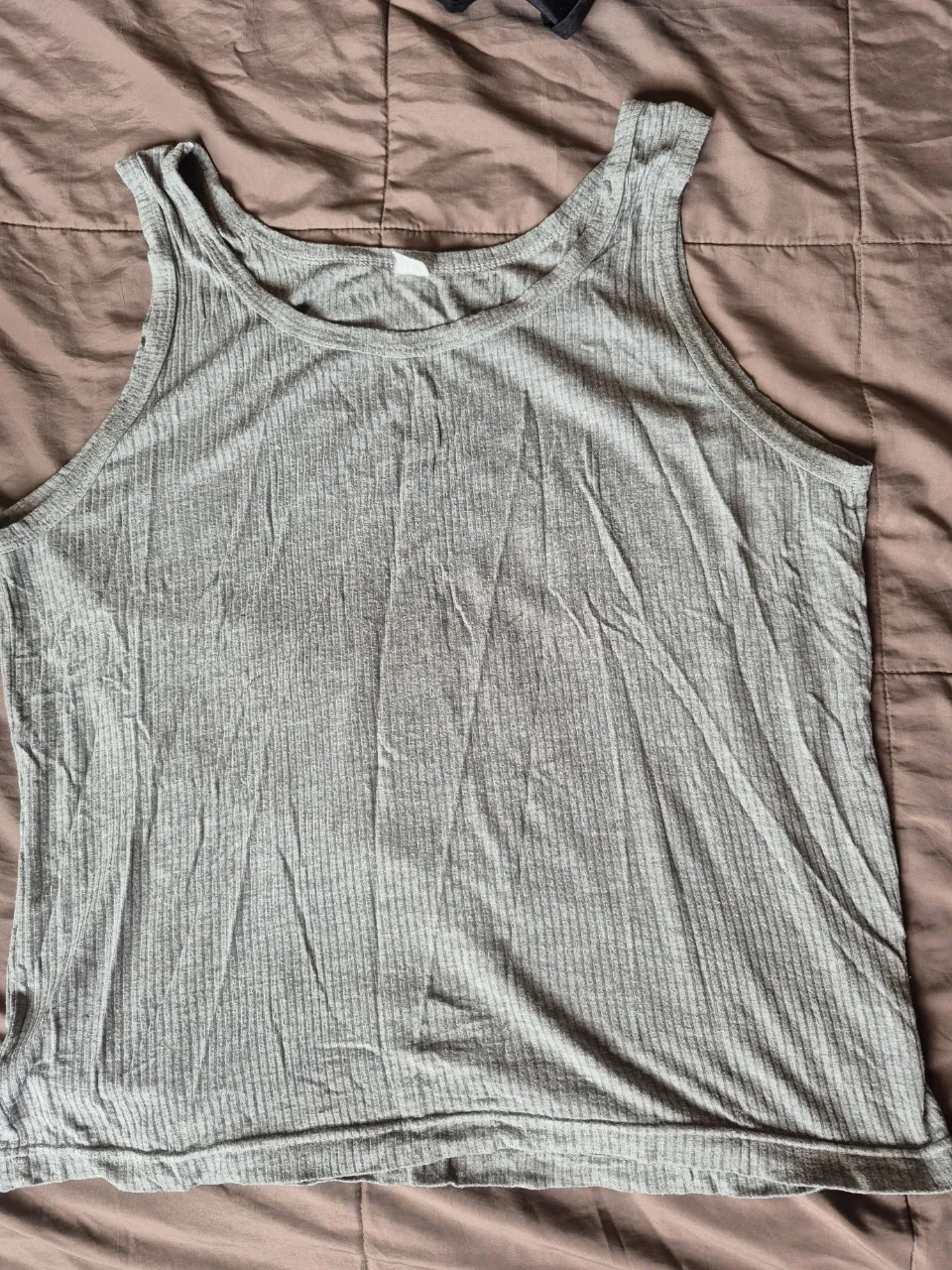 Musculosa A ≠ - imagen 1