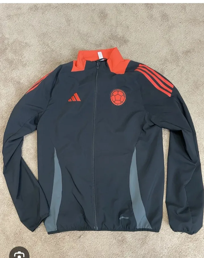Campera adidas - imagen 1