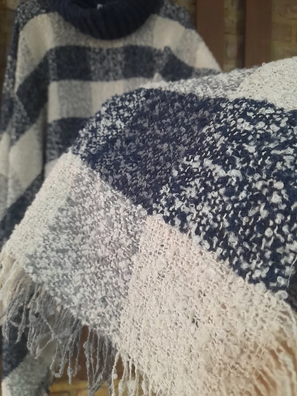Poncho Otra - imagen 4