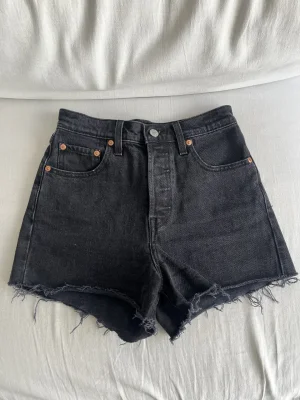 Levi's