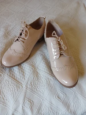 Ideal shoes