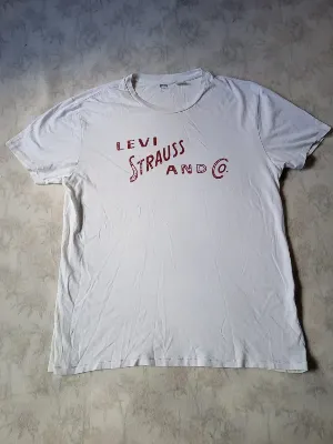 Levi's