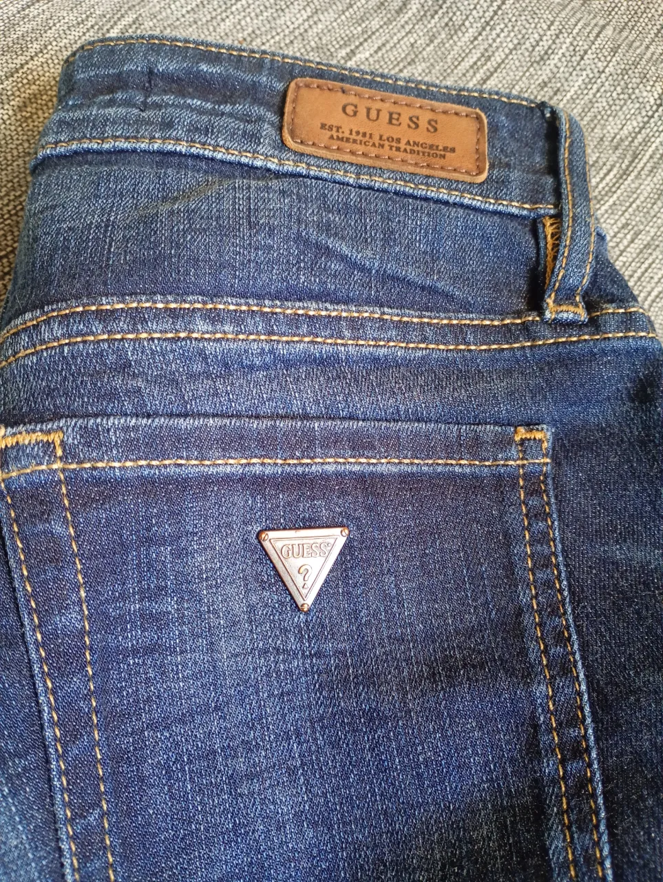 Jean GUESS - imagen 3