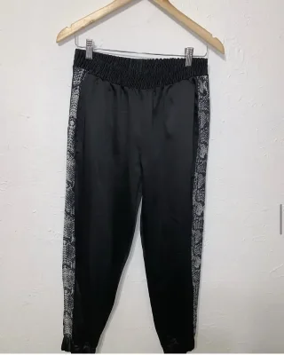 Zara Basic