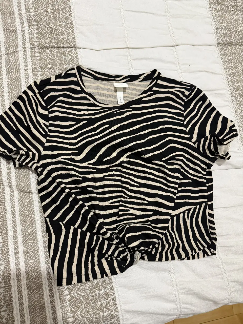 Remera H&M - imagen 1