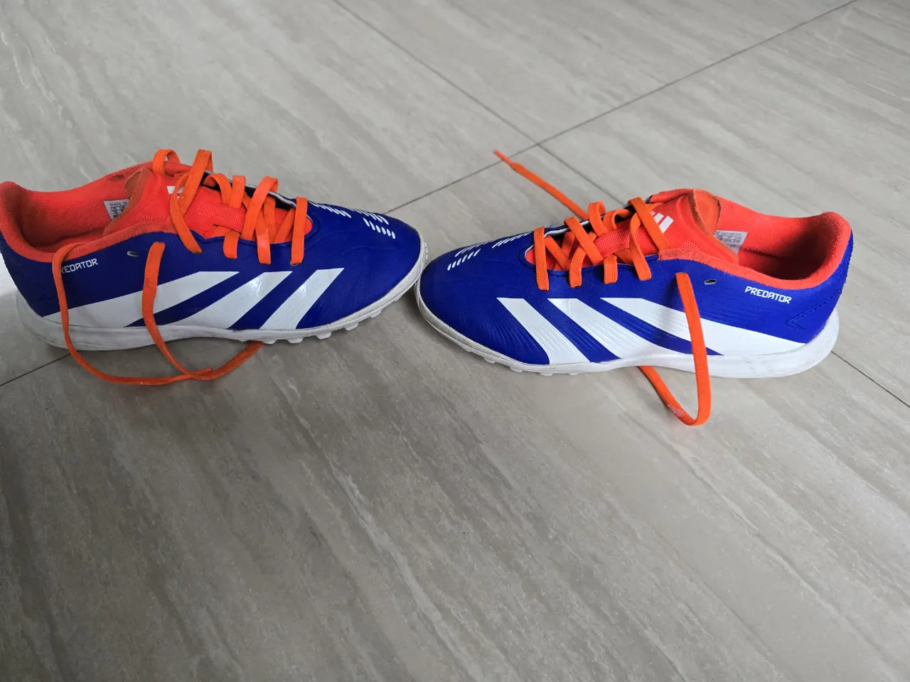 Botín de fútbol adidas - imagen 2
