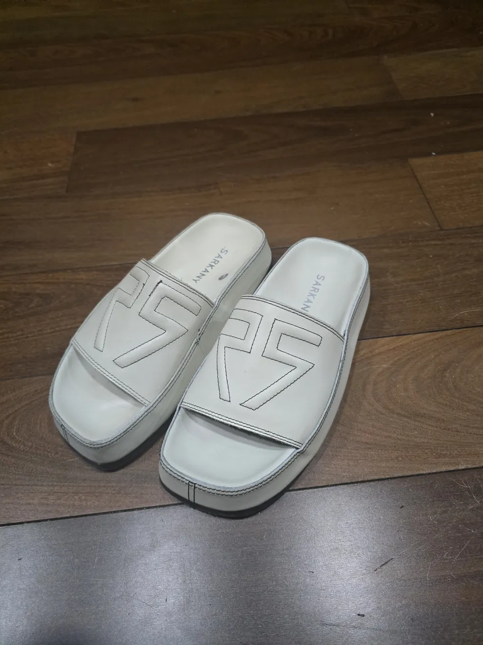 Ojotas Sarkany