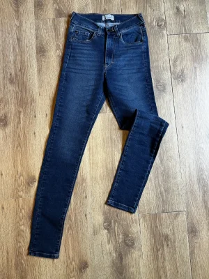 DIOSA LUNA JEANS