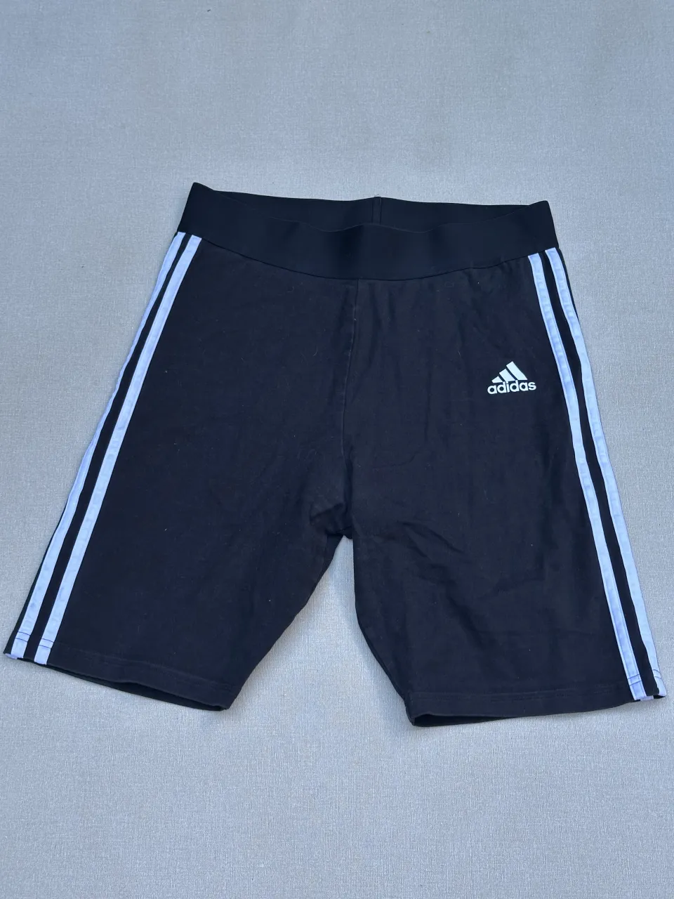Short adidas - imagen 1