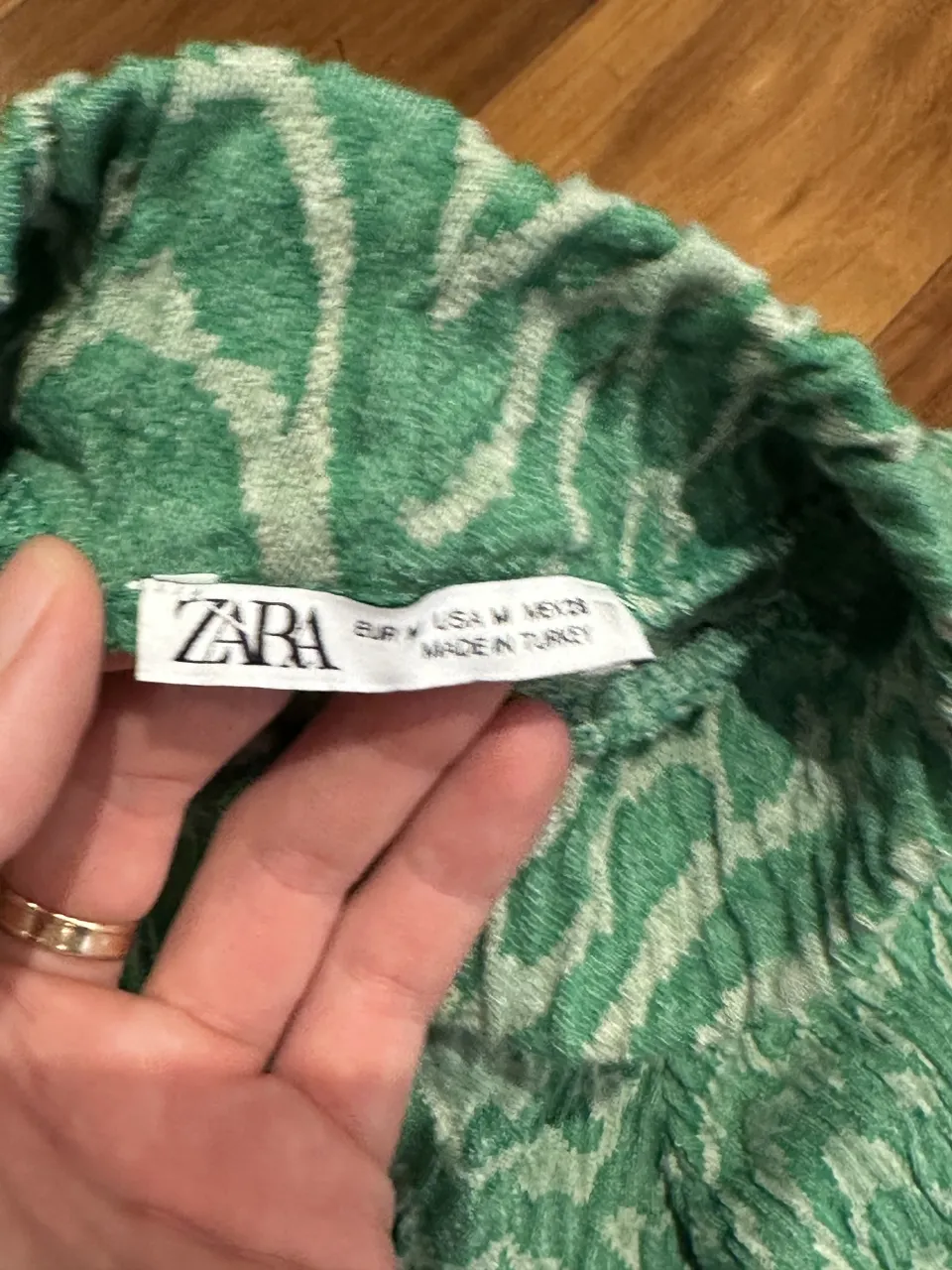Remera Zara - Vista 3