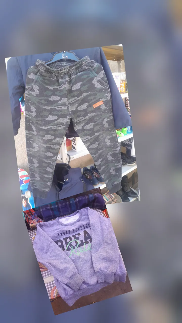 Lote de ropa A ≠ - Vista 3