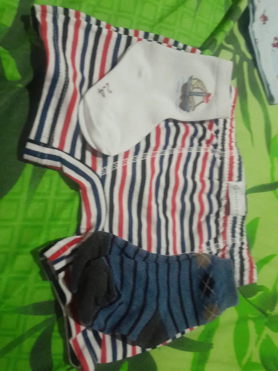 Conjunto para gemelos A ≠ - Vista 3