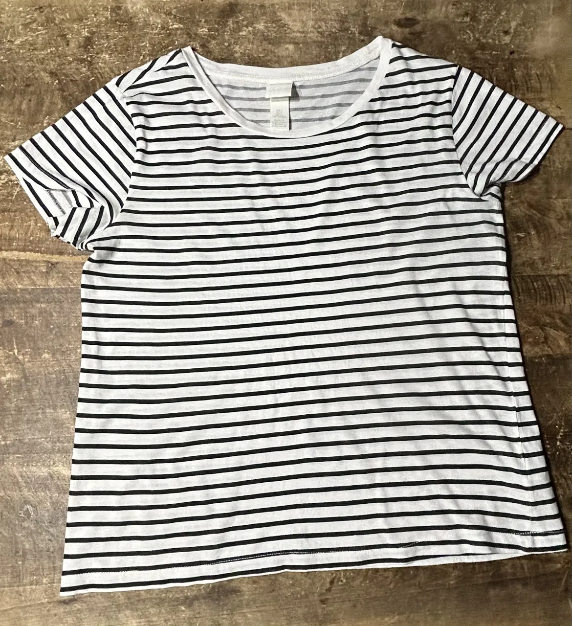 Remera H&M - Vista 2