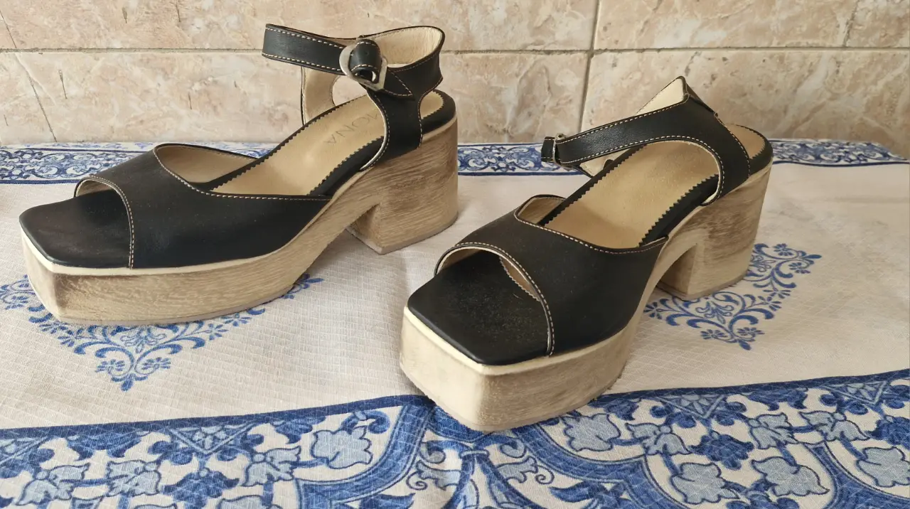 Sandalias SIMONA - imagen 1