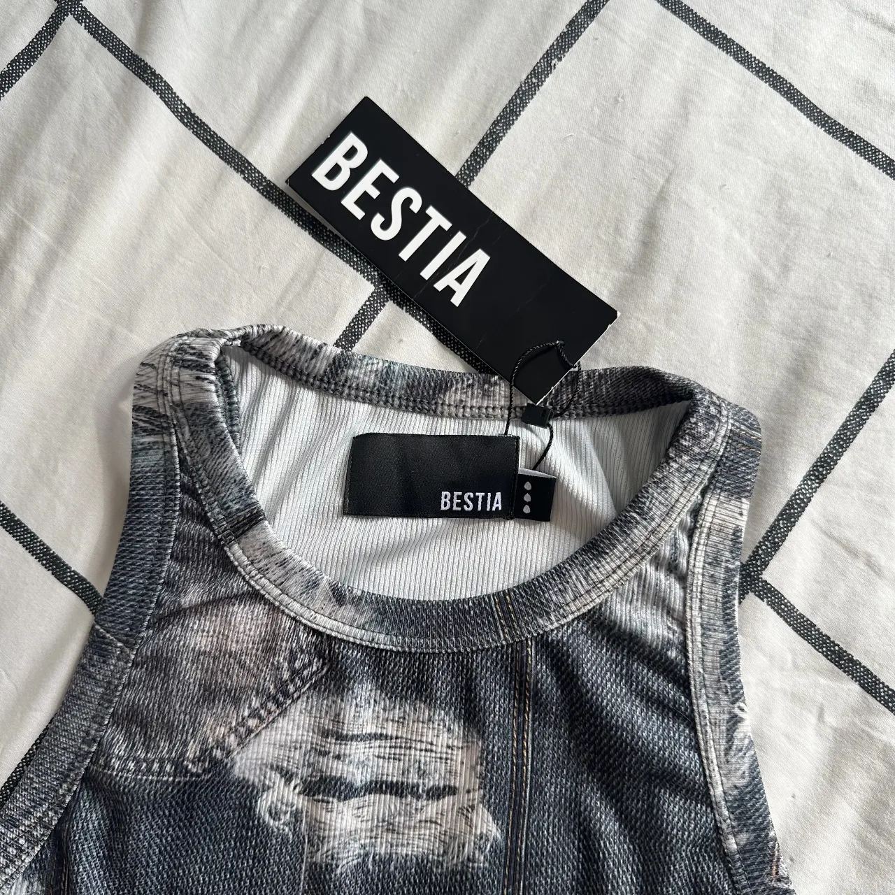 Musculosa Bestia - imagen 2