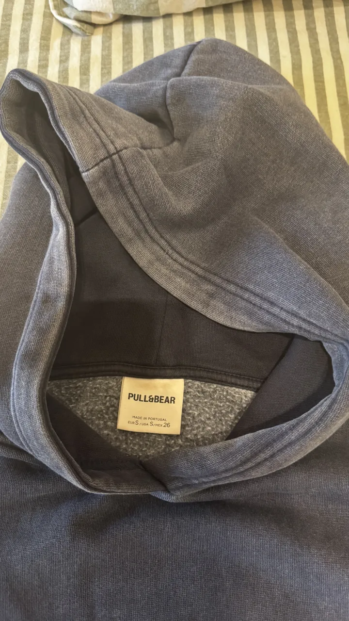 Buzo Pull&bear - imagen 4